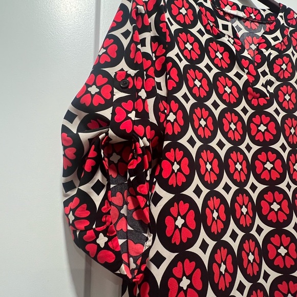 Freeway Boxy Red and Black Blouse with 3/4 Sleeves - Picture 3 of 6